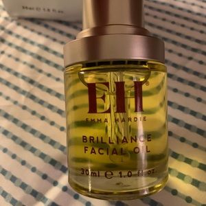 Emma Hardie facial oil